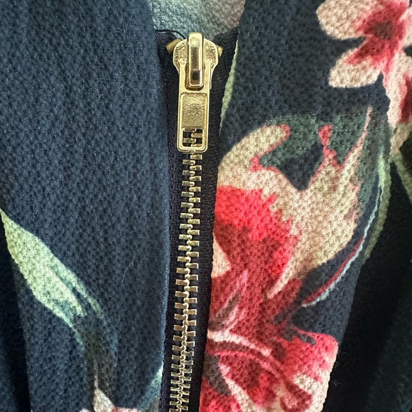 Tropical Midi Length Dress Size XS - Picture 2 of 5